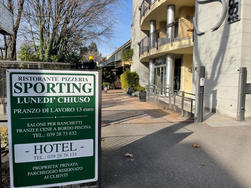 Hotel Sporting Brugherio Exterior photo